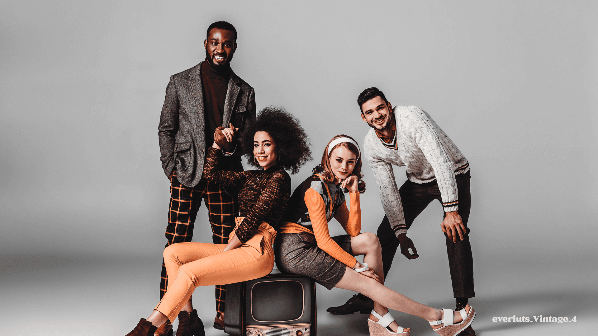Explore the Frames - Vintage 4